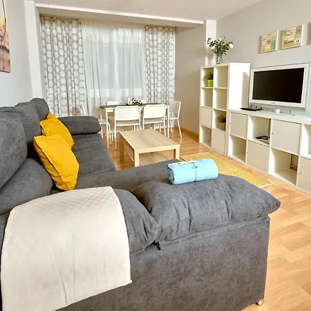 Holidays2malaga Salitre 3 Bedroom Up To 7 People High Speed Wifi * Málaga