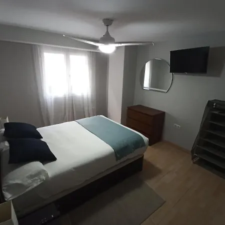 Daire Holidays2malaga Salitre 3 Bedroom Up To 7 People High Speed Wifi
