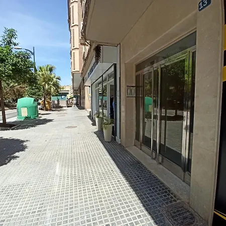 Daire Holidays2malaga Salitre 3 Bedroom Up To 7 People High Speed Wifi Málaga